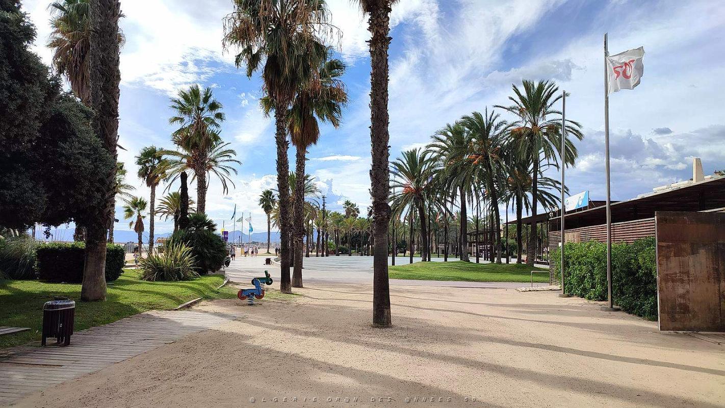 Salou - Plage du Levant et Passeo Jacques 1er - 032.jpg